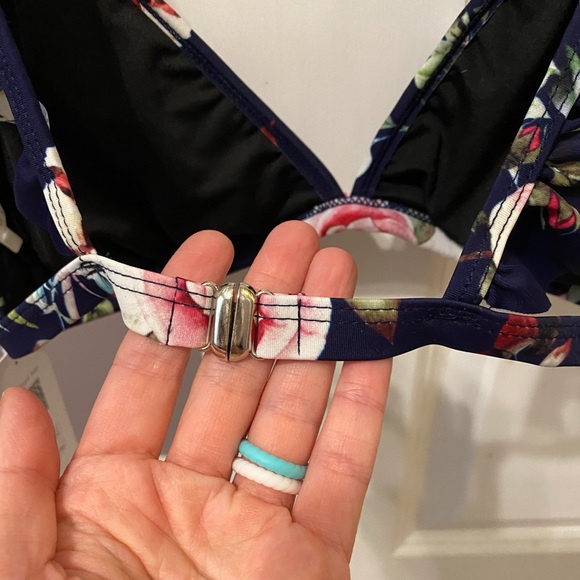 Cupshe two piece swim suit - Picture 2 of 11